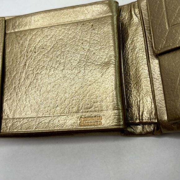 Princess Gardner Gem Vintage 60s Gold Leather Trifold Wallet Womens - Picture 9 of 12